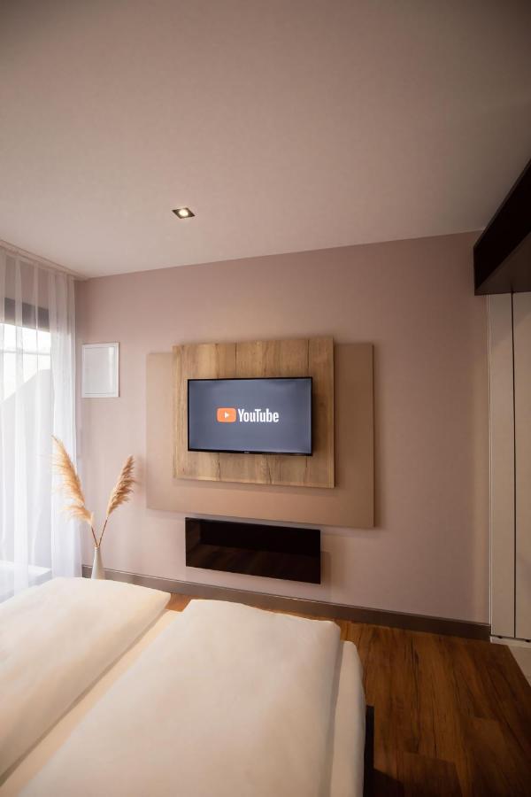24Seven Hotel Schwabach Extérieur photo