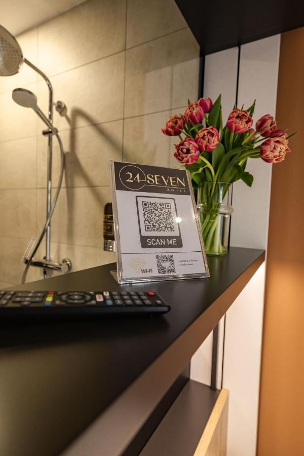 24Seven Hotel Schwabach Extérieur photo